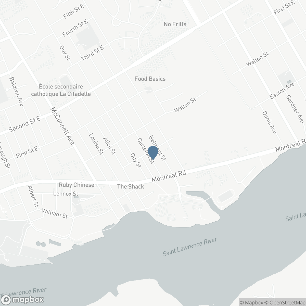 302 EASTON AVENUE, Cornwall, Ontario K6H 1W9